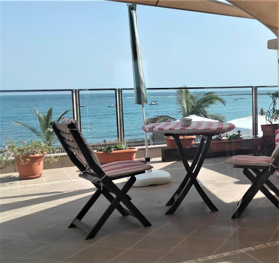 Apartamento Con Encanto En La Playa Frente Al Mar "Posada Rent House" Lägenhet Puerto del Rosario  Exteriör bild